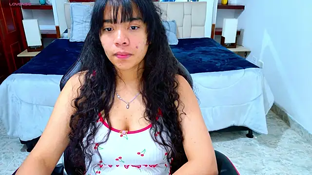 laureentt  online show from 22, 10, 2025