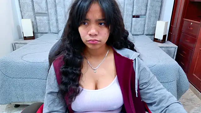 laureentt  online show from 13, 2, 2026