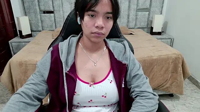 laureentt  online show from 24, 4, 2026