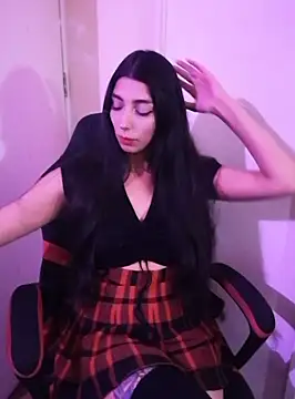 Felicia smok3 online show from 10, 12, 2024