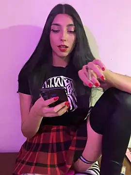 Felicia smok3 online show from 18, 2, 2025