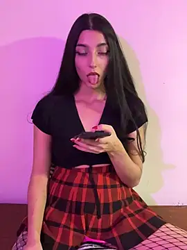 Felicia smok3 online show from 25, 2, 2025