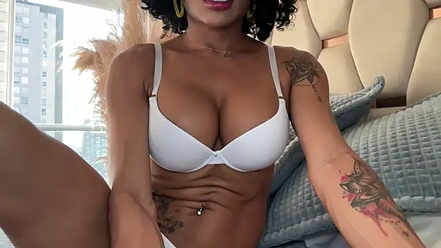 Snapshot of HOT_LADY_777 chatting on 28, 7, 2026 HOT LADY 777 online show from 28, 7, 2026