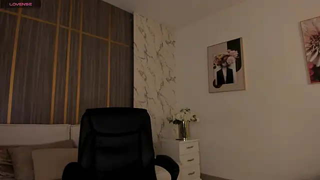 IsabellaAllen online show from 21, 10, 2025