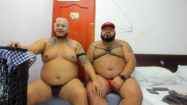 Latino bigcock online show from 13, 11, 2025