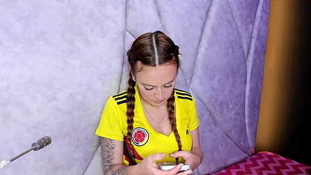 HornySlut69  online show from 7, 7, 2026