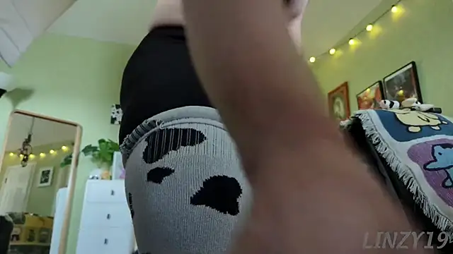 Linzy 19 online show from 14, 2, 2025