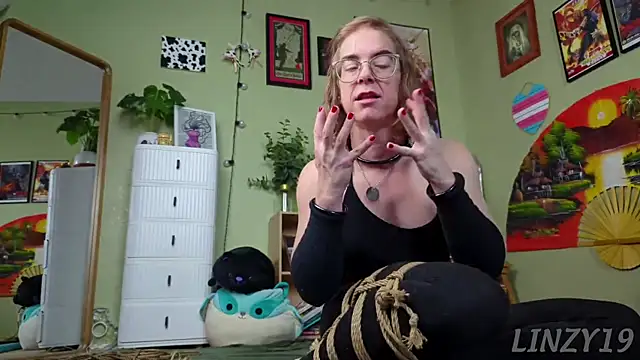 Linzy 19 online show from 21, 2, 2025