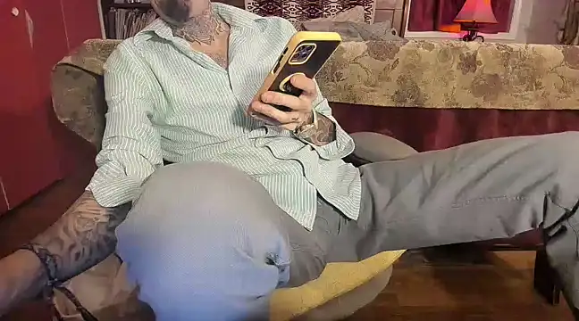 RoosterWabbit online show from 23, 3, 2025