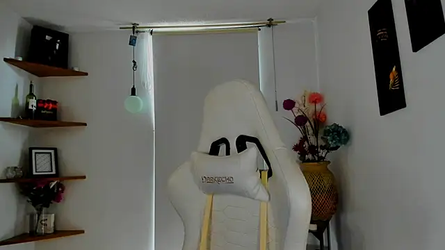 ScarlettMalbec online show from 9, 1, 2025