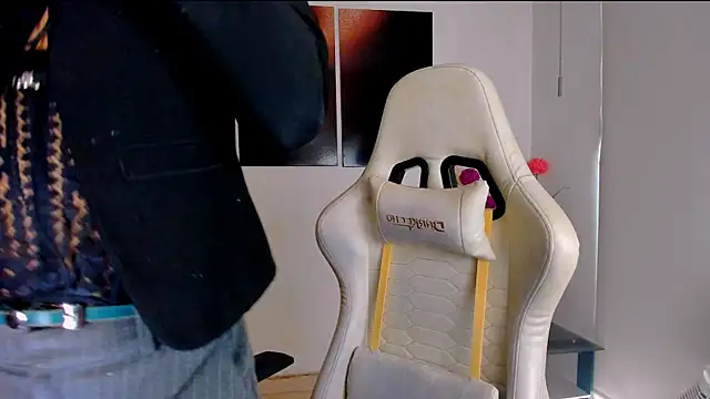 ScarlettMalbec online show from 15, 10, 2025