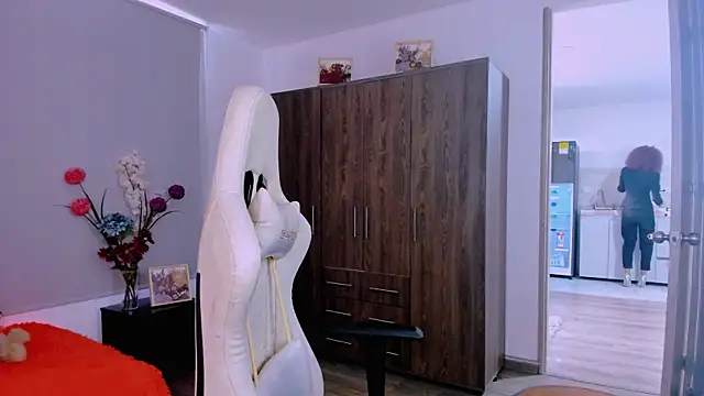 ScarlettMalbec online show from 18, 4, 2026