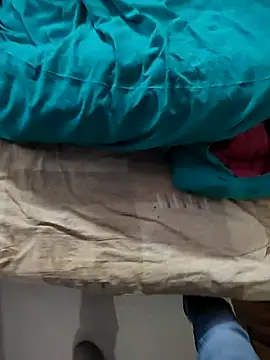 COUPLLE VILLAGE online show from 23, 12, 2025