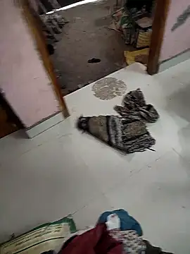 COUPLLE VILLAGE online show from 28, 4, 2026