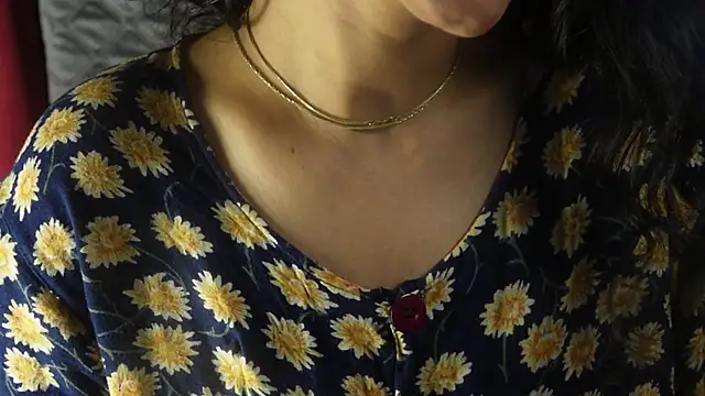 -AyeshaSinghania- online show from 11, 9, 2025