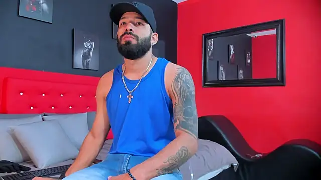 Snapshot of Thiagogomez chatting on 13, 9, 2025 Thiagogomez online show from 13, 9, 2025