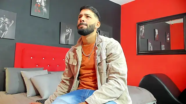 Snapshot of Thiagogomez chatting on 15, 9, 2025 Thiagogomez online show from 15, 9, 2025