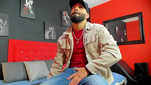 Snapshot of Thiagogomez chatting on 18, 9, 2025 Thiagogomez online show from 18, 9, 2025