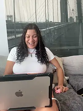 Snapshot of Bigbuttbrooklynn chatting on 25, 2, 2025 Bigbuttbrooklynn online show from 25, 2, 2025