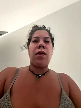 Snapshot of Bigbuttbrooklynn chatting on 2, 10, 2025 Bigbuttbrooklynn online show from 2, 10, 2025