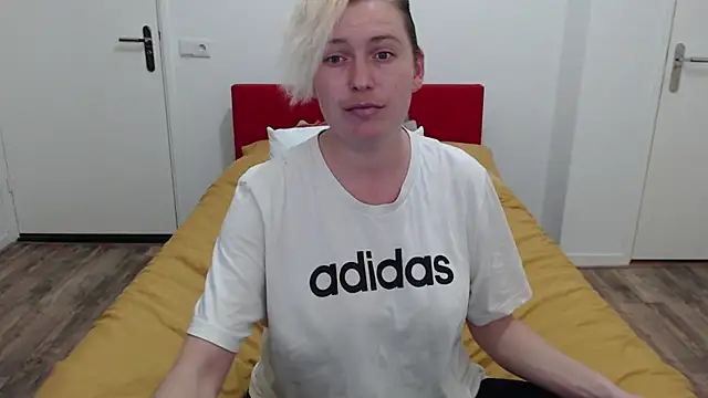 Snapshot of cumfun chatting on 17, 2, 2025 cumfun online show from 17, 2, 2025