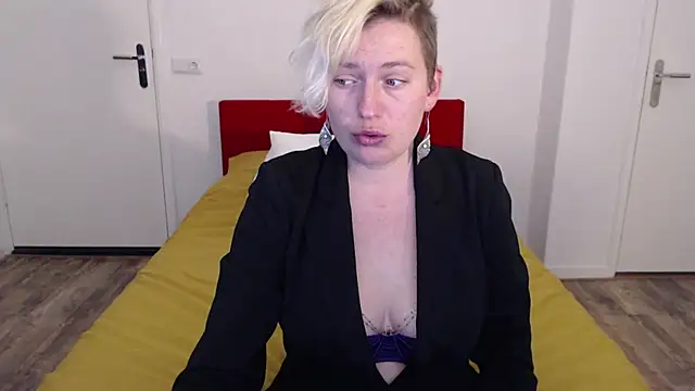 Snapshot of cumfun chatting on 21, 2, 2025 cumfun online show from 21, 2, 2025