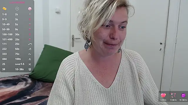 Snapshot of cumfun chatting on 29, 9, 2025 cumfun online show from 29, 9, 2025