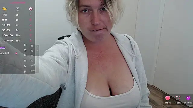 Snapshot of cumfun chatting on 7, 10, 2025 cumfun online show from 7, 10, 2025