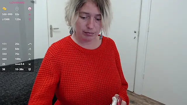 Snapshot of cumfun chatting on 27, 10, 2025 cumfun online show from 27, 10, 2025