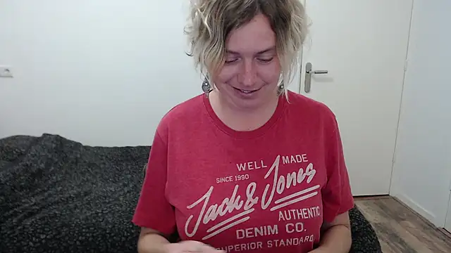 Snapshot of cumfun chatting on 30, 10, 2025 cumfun online show from 30, 10, 2025