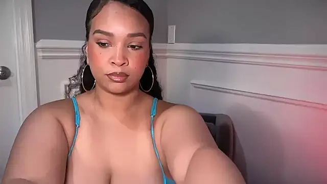 SashaEstrella online show from 23, 7, 2026