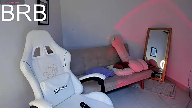 sweet pink  online show from 3, 6, 2026