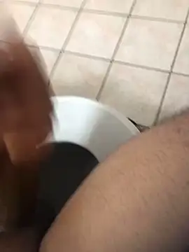 Snapshot of Lun4chuut chatting on 24, 12, 2024 Lun4chuut online show from 24, 12, 2024