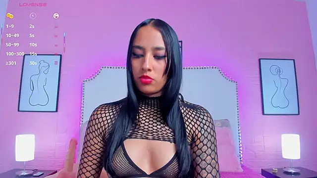 charlotte kisss online show from 13, 11, 2025