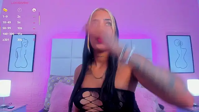 charlotte kisss online show from 31, 5, 2026