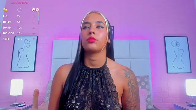 charlotte kisss online show from 9, 6, 2026