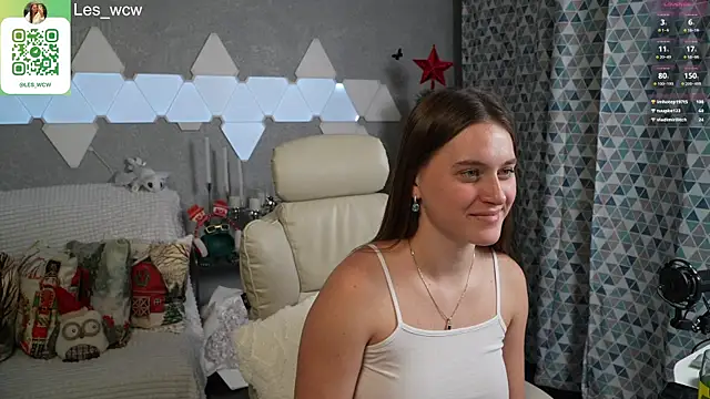 Snapshot of HarleyDeess chatting on 12, 1, 2025 HarleyDeess online show from 12, 1, 2025