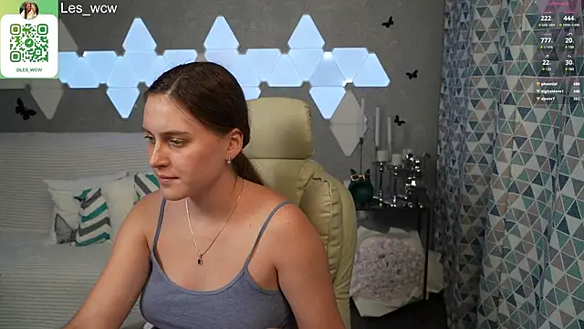 Snapshot of HarleyDeess chatting on 5, 2, 2025 HarleyDeess online show from 5, 2, 2025