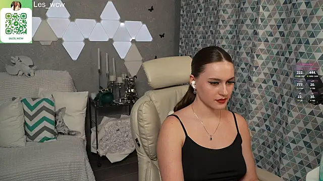 Snapshot of HarleyDeess chatting on 20, 3, 2025 HarleyDeess online show from 20, 3, 2025