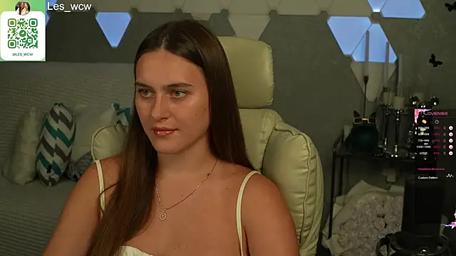 Snapshot of HarleyDeess chatting on 24, 9, 2025 HarleyDeess online show from 24, 9, 2025