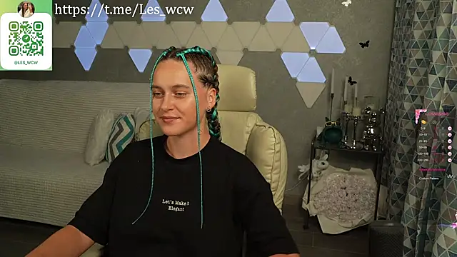 Snapshot of HarleyDeess chatting on 1, 10, 2025 HarleyDeess online show from 1, 10, 2025