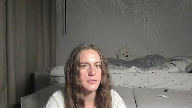 Snapshot of HarleyDeess chatting on 7, 11, 2025 HarleyDeess online show from 7, 11, 2025