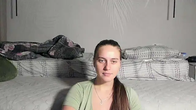 Snapshot of HarleyDeess chatting on 17, 11, 2025 HarleyDeess online show from 17, 11, 2025