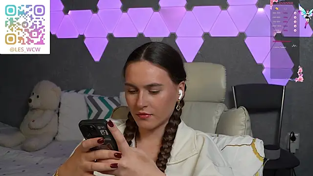 Snapshot of HarleyDeess chatting on 15, 1, 2026 HarleyDeess online show from 15, 1, 2026