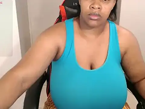 bustylisa1983 online show from 6, 2, 2025