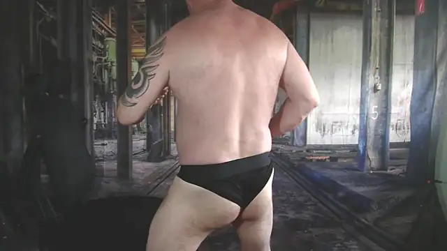 ManlyPrisonGuy online show from 23, 4, 2026