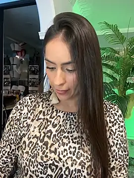 Mau White online show from 3, 7, 2026
