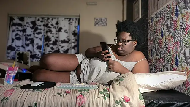 Yagurl  west online show from 15, 1, 2026