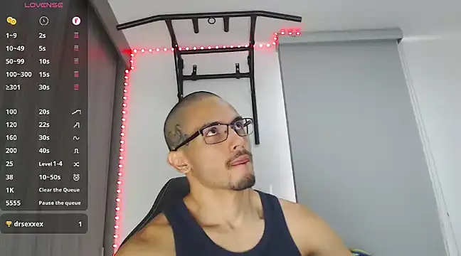 russthiago online show from 8, 2, 2025