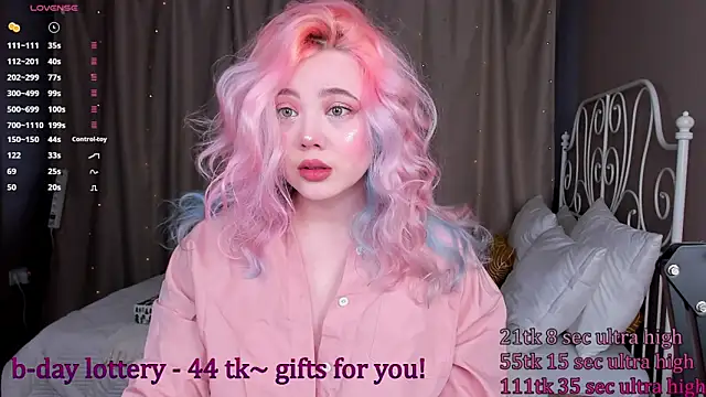   KawaiiYuki   online show from 28, 2, 2025